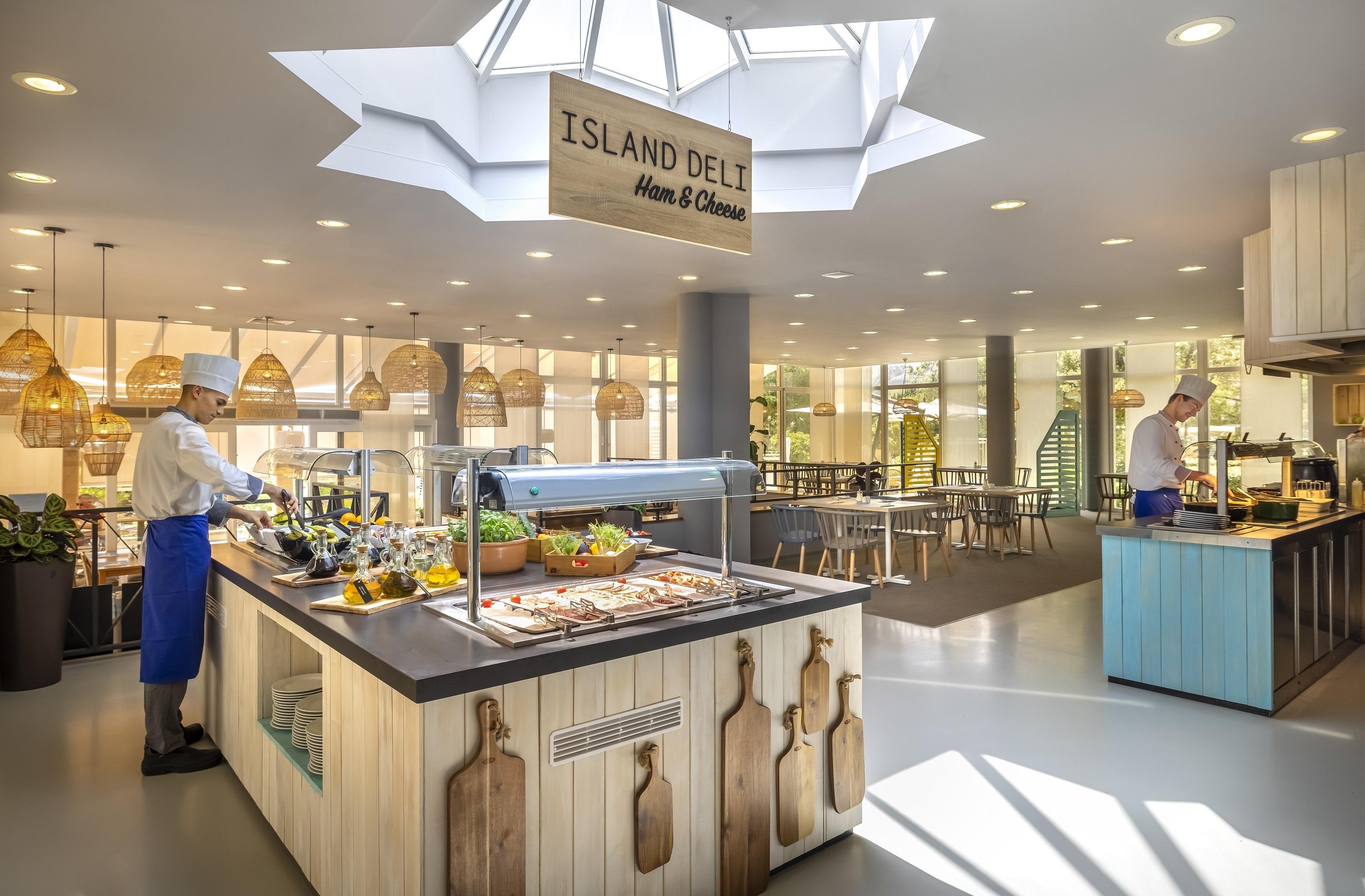 Hotel Sunny By Valamar, Ex Zvonimir 4*