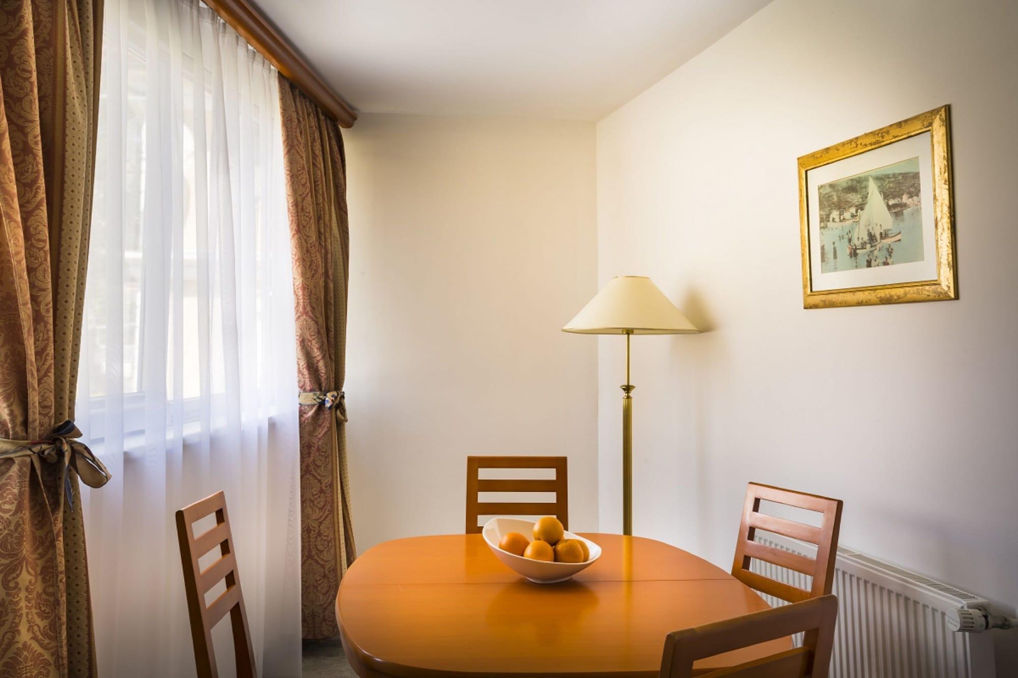 Sunny By Valamar, Ex Zvonimir Hotel 4*