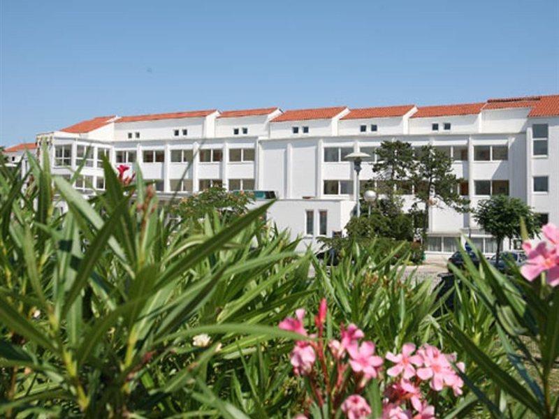 Sunny By Valamar, Ex Zvonimir