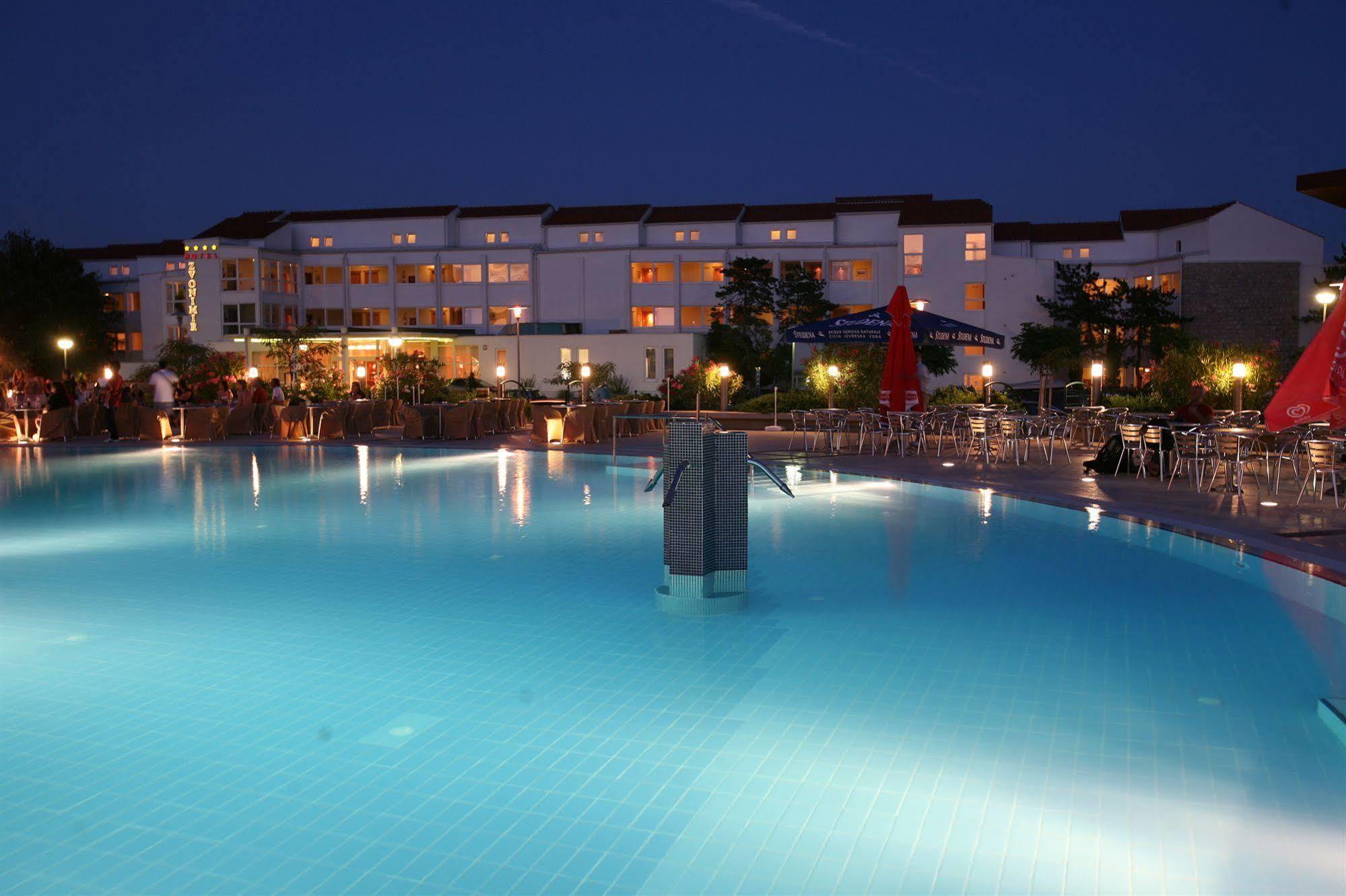 Sunny By Valamar, Ex Zvonimir Hotel 4*